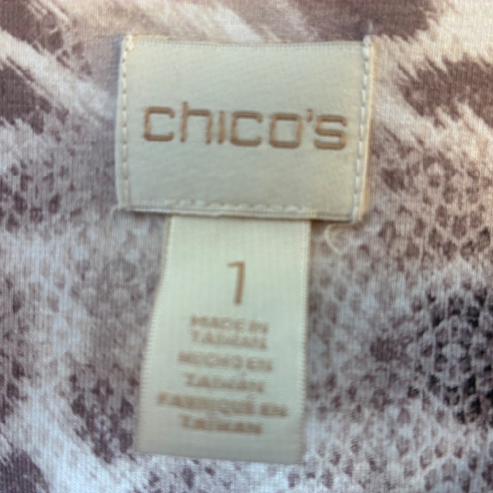 Chico’s Top - Picture 4 of 5